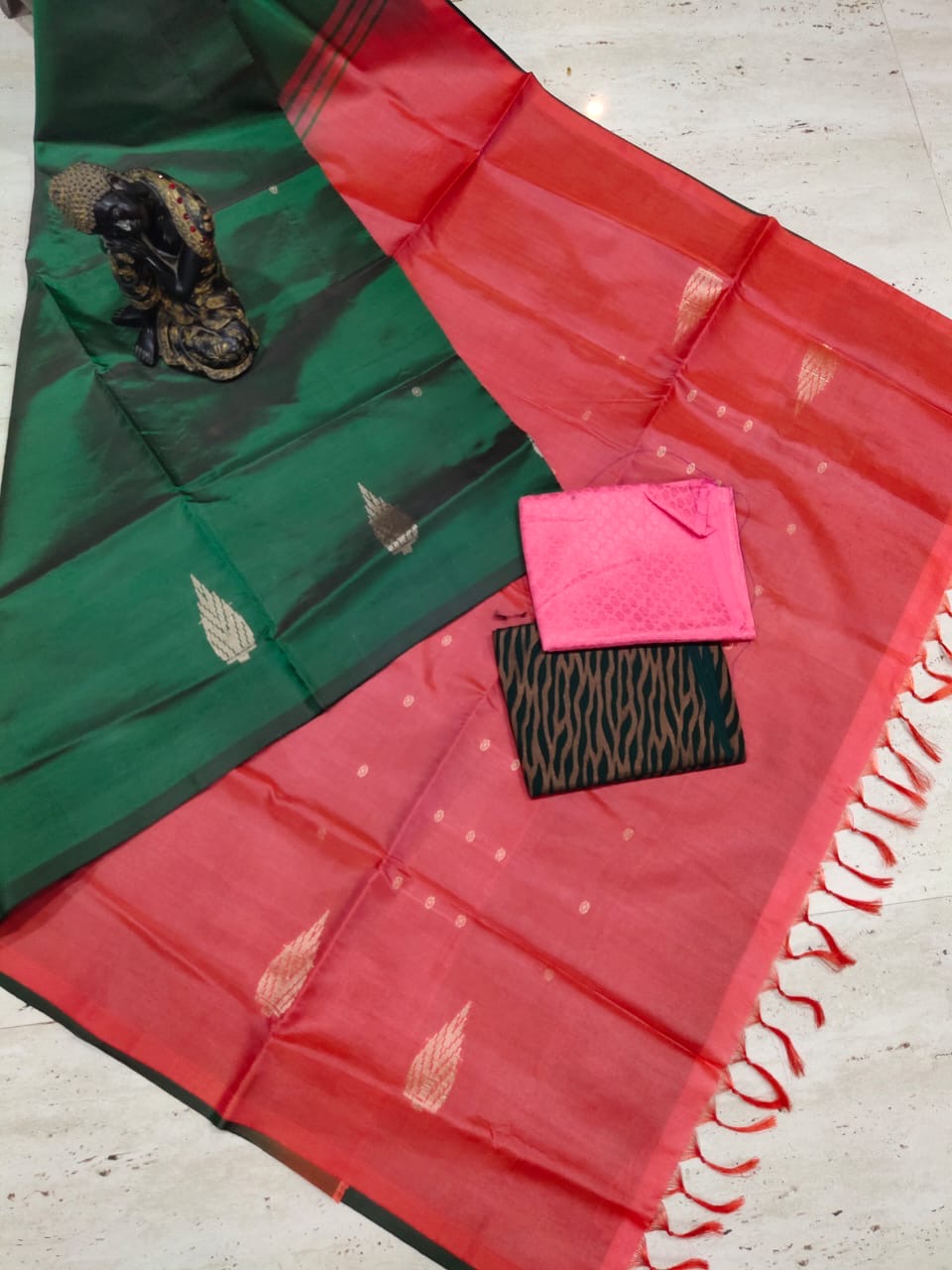 Bright & Beautiful black & red vaazhaipattu vegan saree without blouse : most demand colour combination