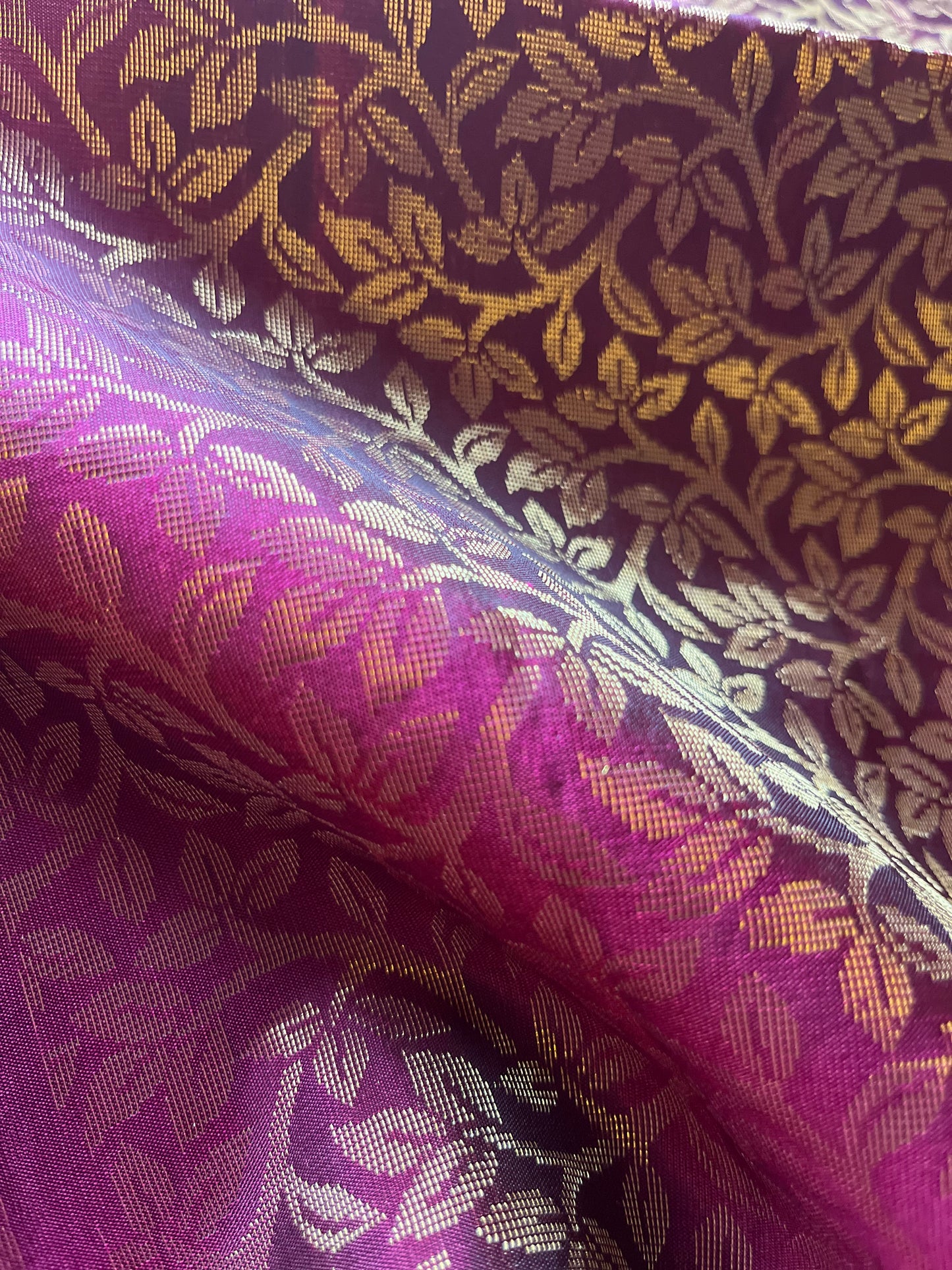 Pure silk latest design new arrival: Handloom Double Warp beautiful intricate design Saree