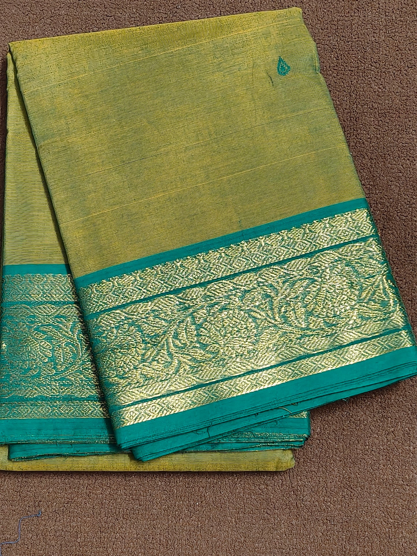 Pure handloom chettinadu kandangi saree without blouse : Beautiful green and mustard double shade kanchi border