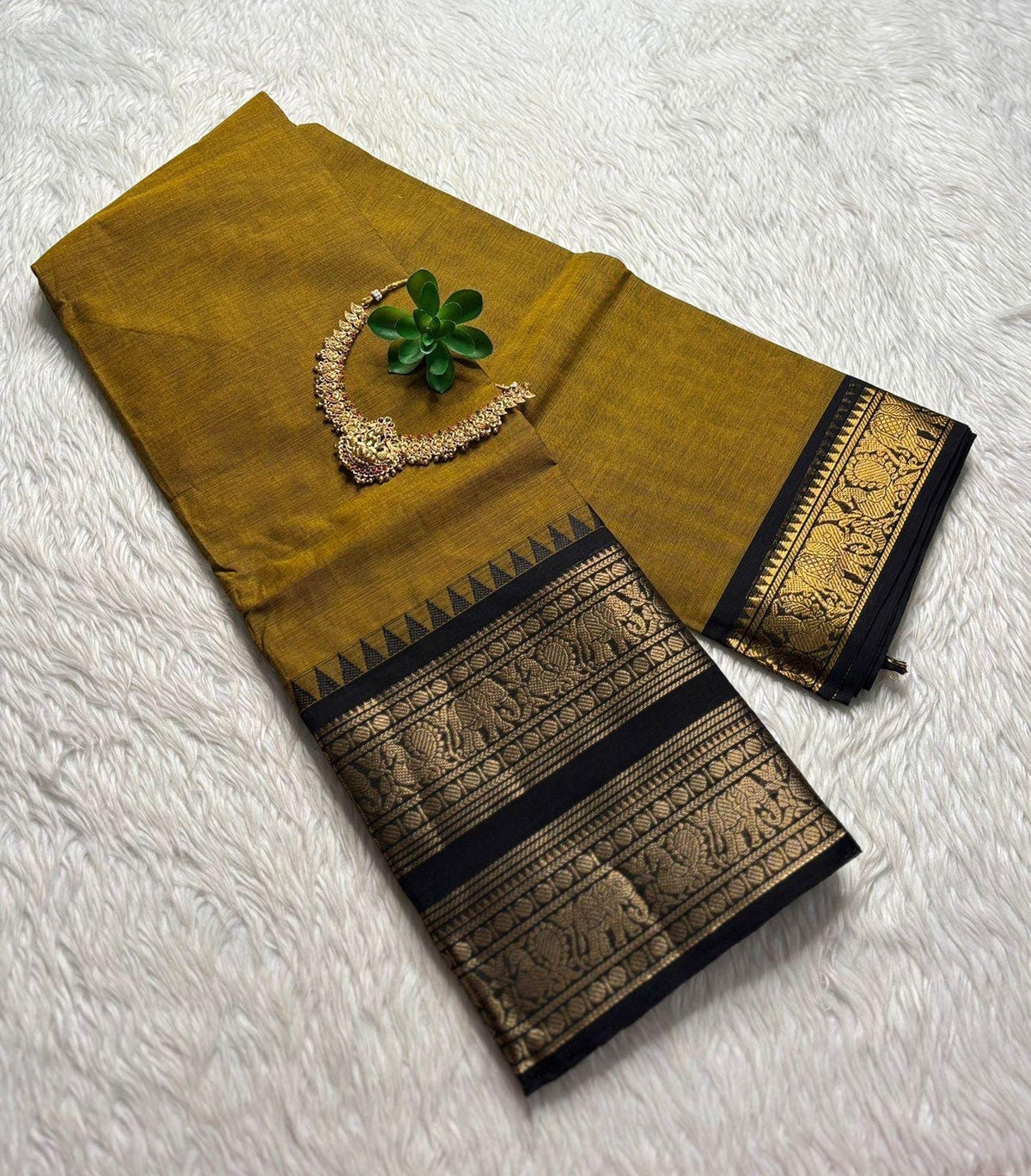 Most trending Traditional Kanchi Cotton Sarees 120 counts pure chettinadu cotton