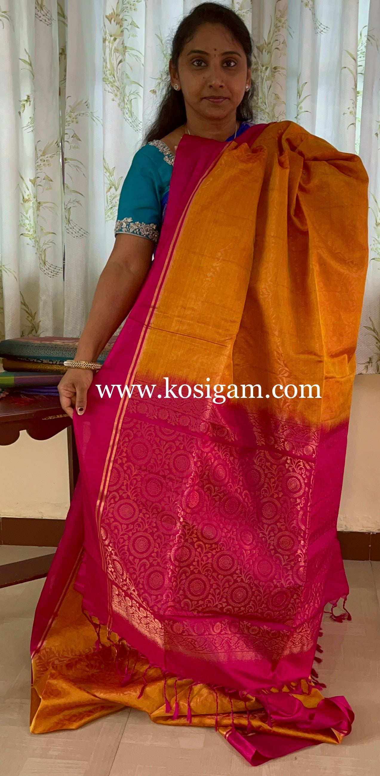 EXCLUSIVE SOFT SILK FULL BROCADE DESIGN SAREES in a pretty color combination