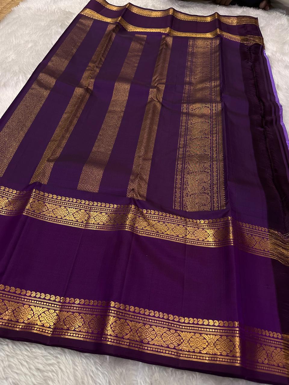 New arrival bridal & festival collection : Pure handloom Kanchipuram silk saree with retta border peacock design 2g gold jari