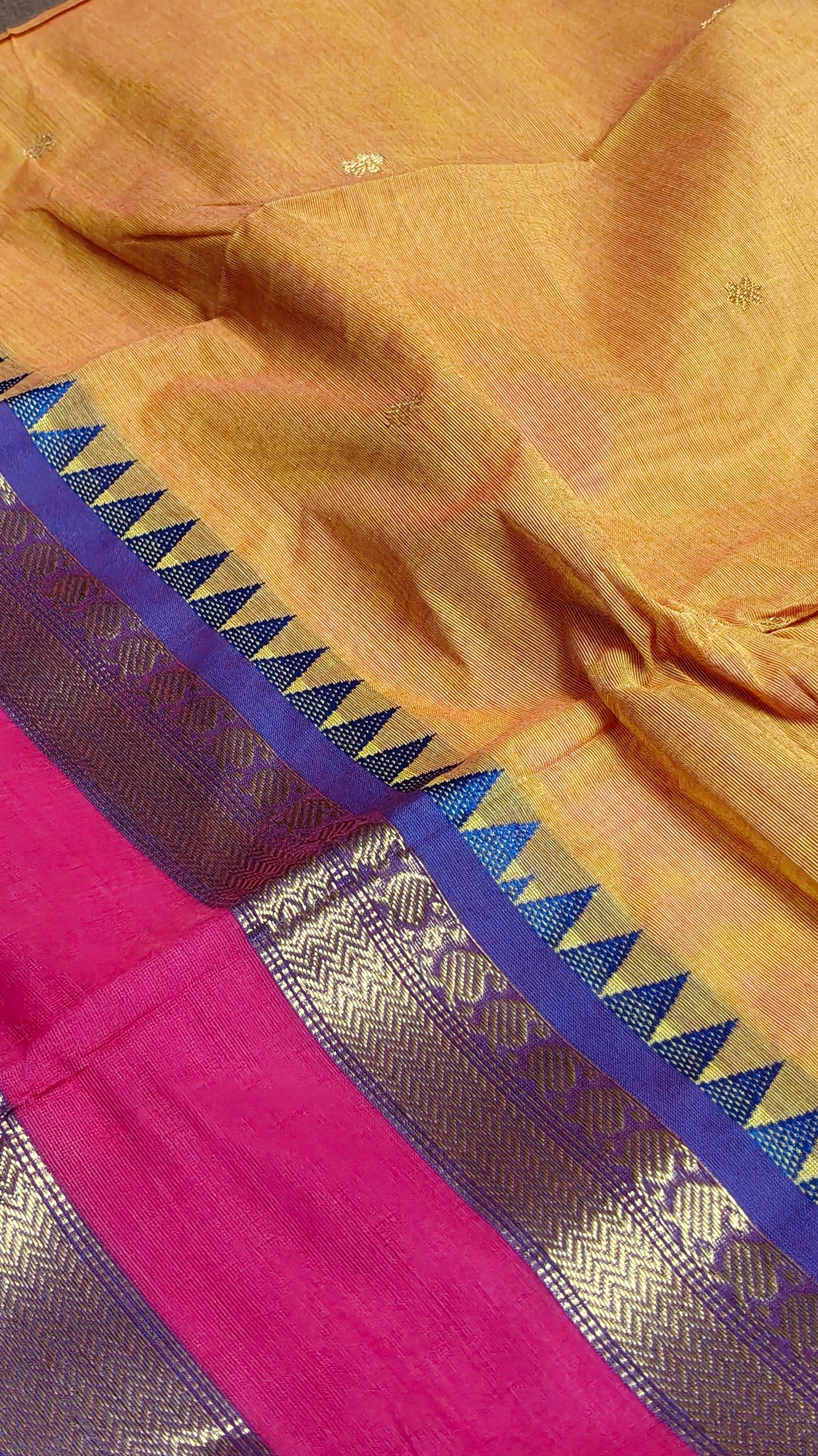 Pure handloom chettinadu kandangi saree without blouse : pretty temple kanchi border