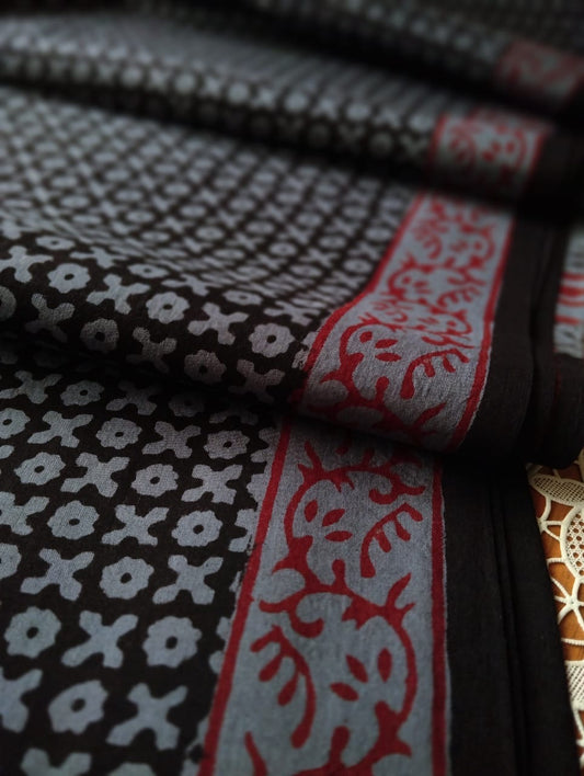 Soft & thin premium hand dyed & hand printed bagru mulmul cotton saree with blouse