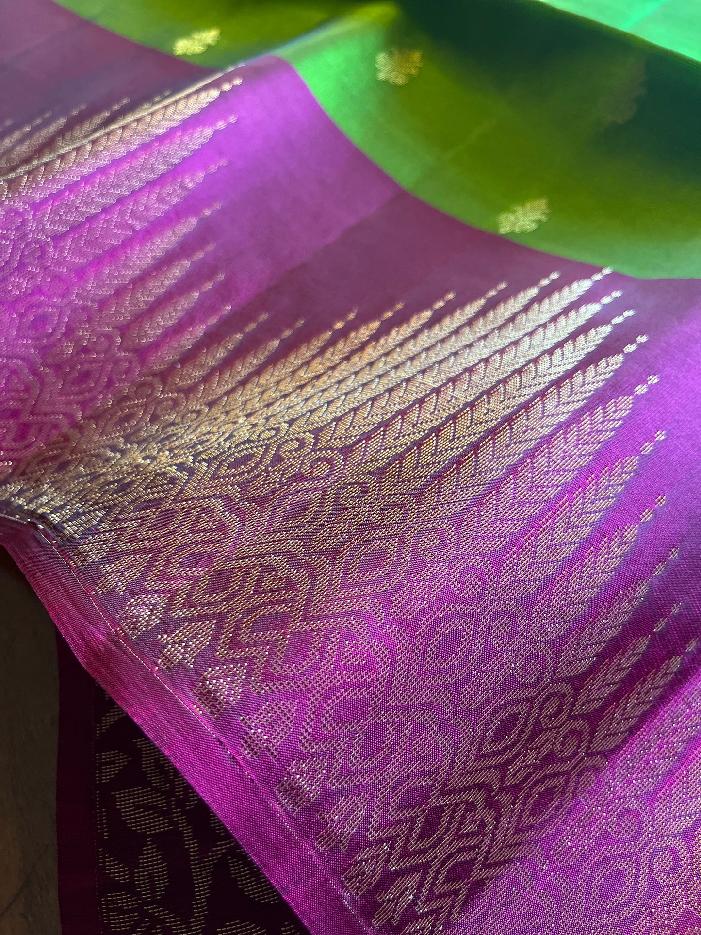 Pure silk latest design new arrival: Handloom Double Warp beautiful intricate design Saree