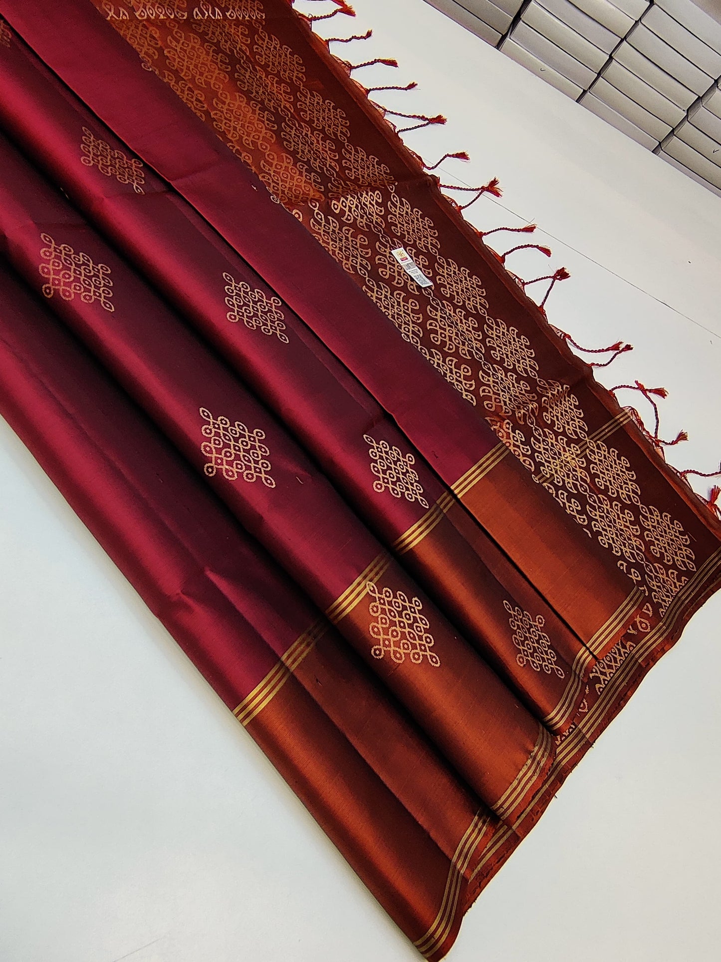 PURE HANDLOOM SOFT SILK RANGOLI/KOLAM BUTTAS ALL OVER SAREE