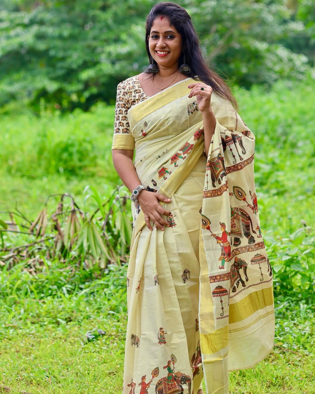 Beautiful kerala style tissue saree