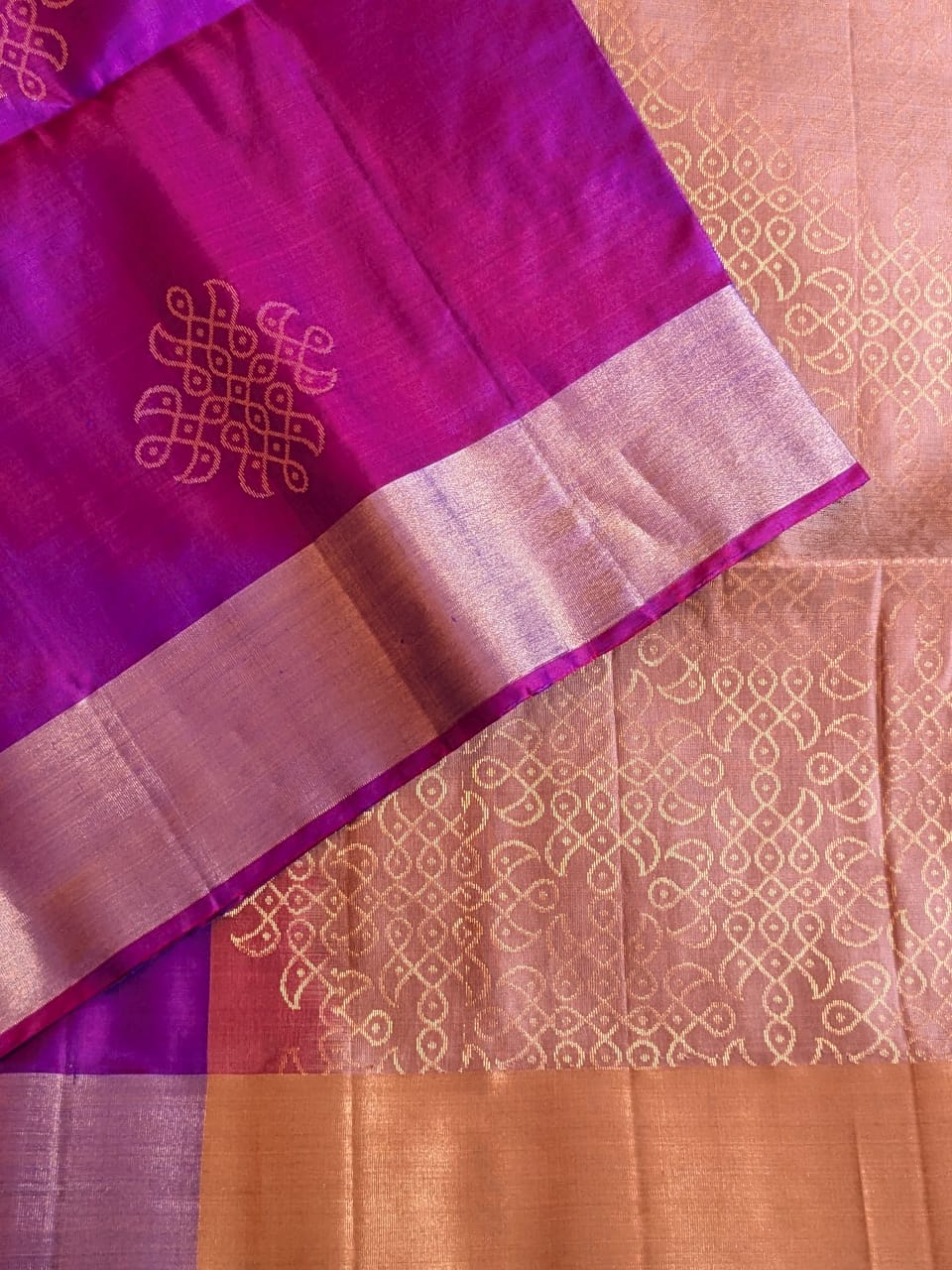 PURE HANDLOOM SOFT SILK RANGOLI/KOLAM BUTTAS ALL OVER SAREE