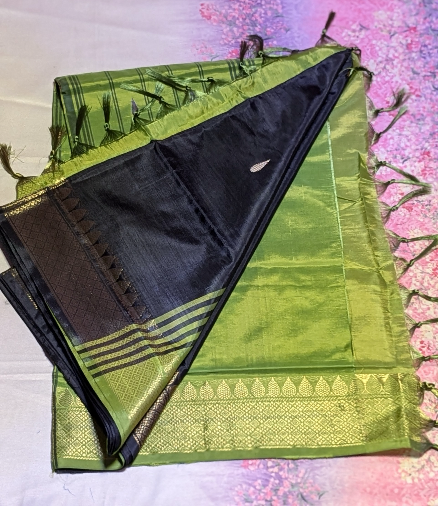 Vegan Banana Pith Silk Saree with contrast running blouse