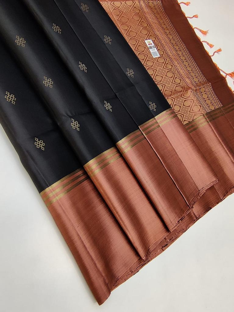 New arrival: Handloom Made Double Warp Borderless small motifs Soft Silk Saree