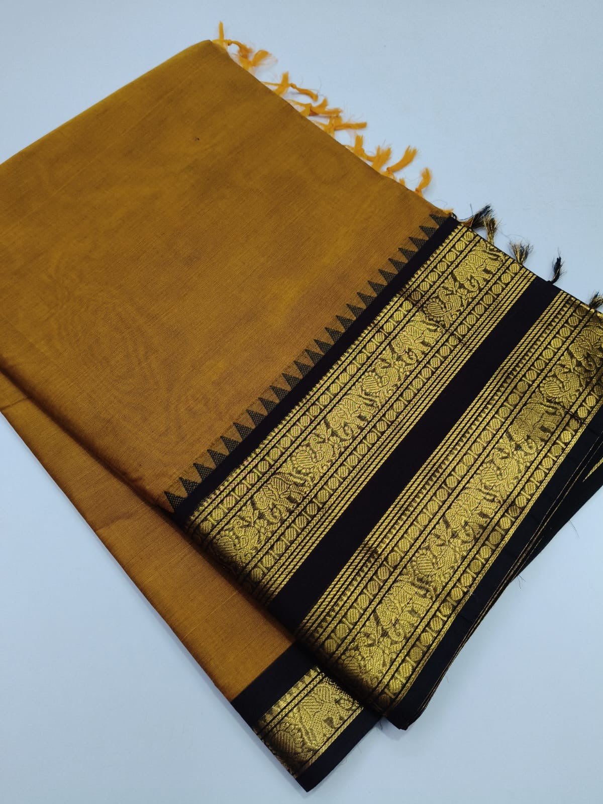 Most trending Traditional Kanchi Cotton Sarees 120 counts pure chettinadu cotton