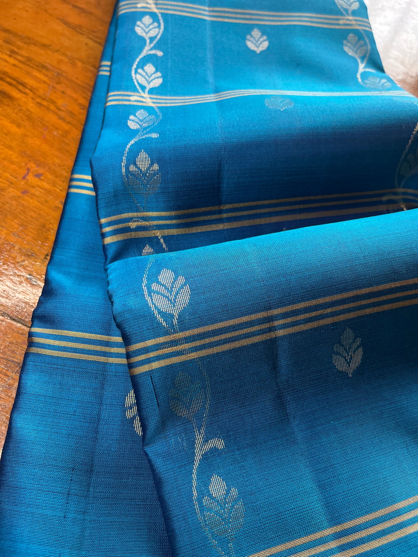 New arrival: Handloom Double Warp beautiful sky blue with navy blue triple striped floral Soft Silk Saree