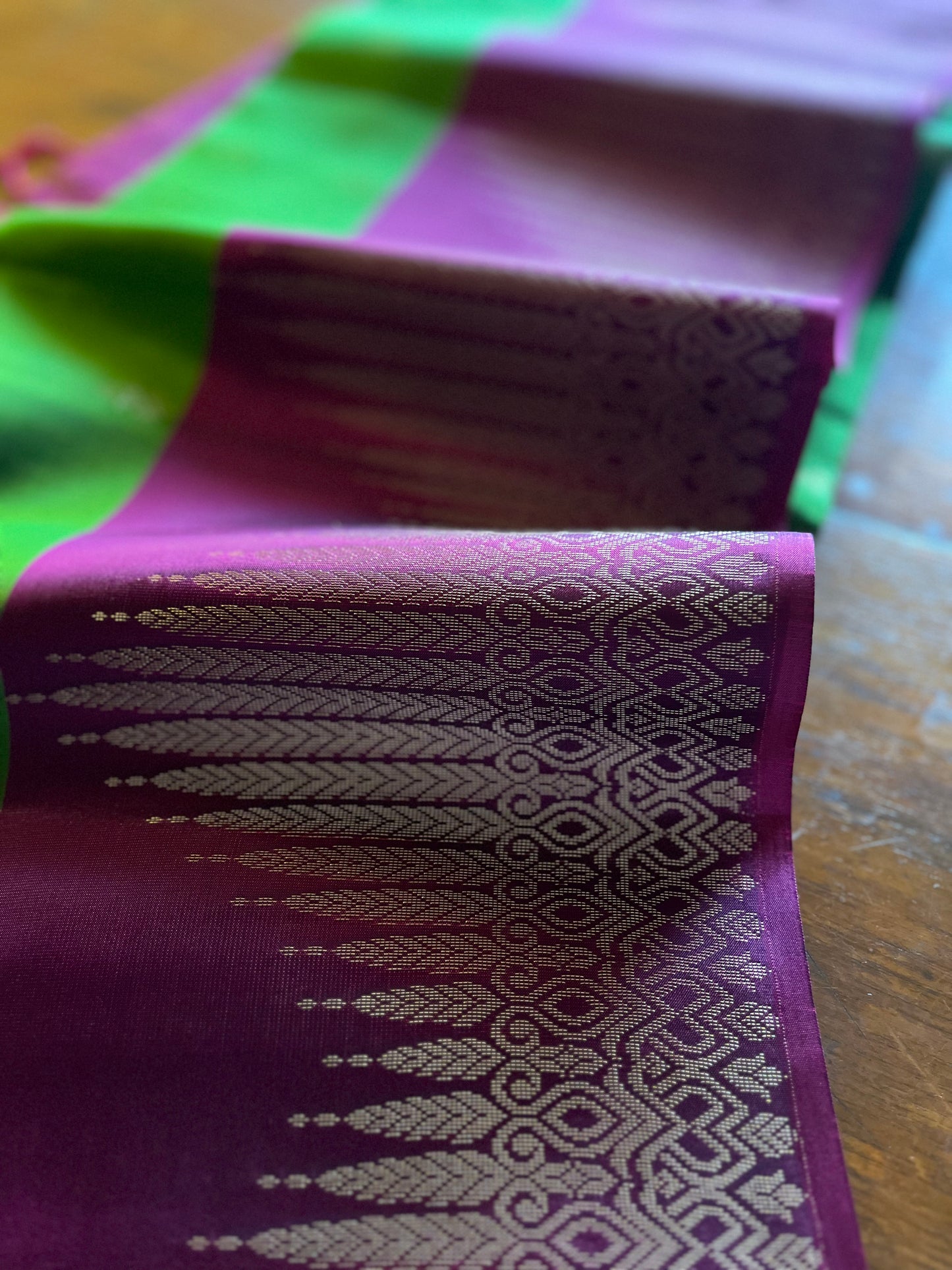 Pure silk latest design new arrival: Handloom Double Warp beautiful intricate design Saree