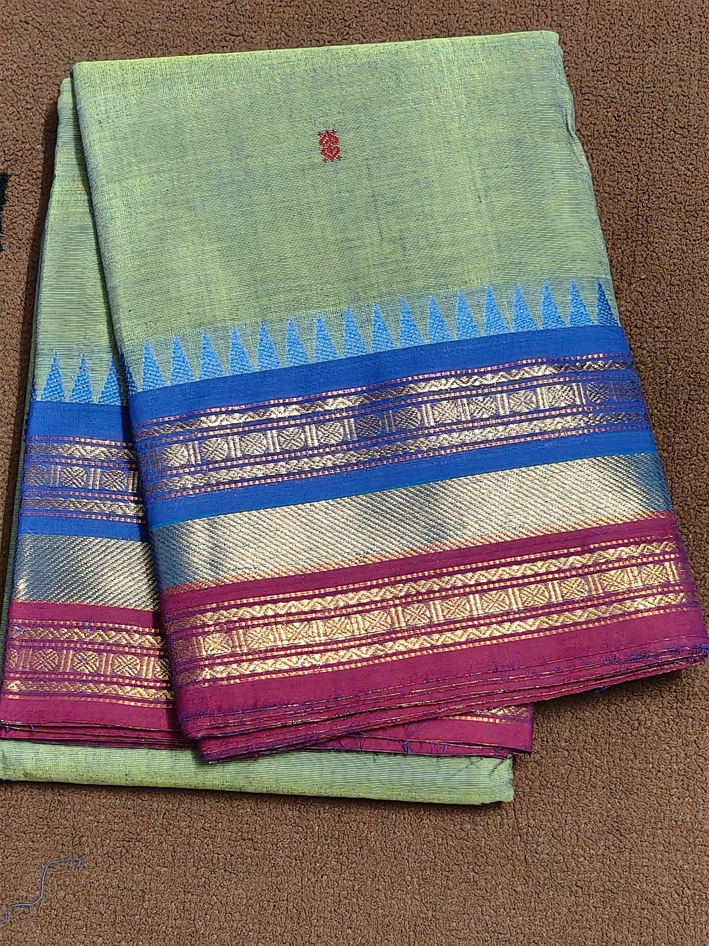 Pure handloom chettinadu kandangi saree without blouse : pretty temple kanchi border
