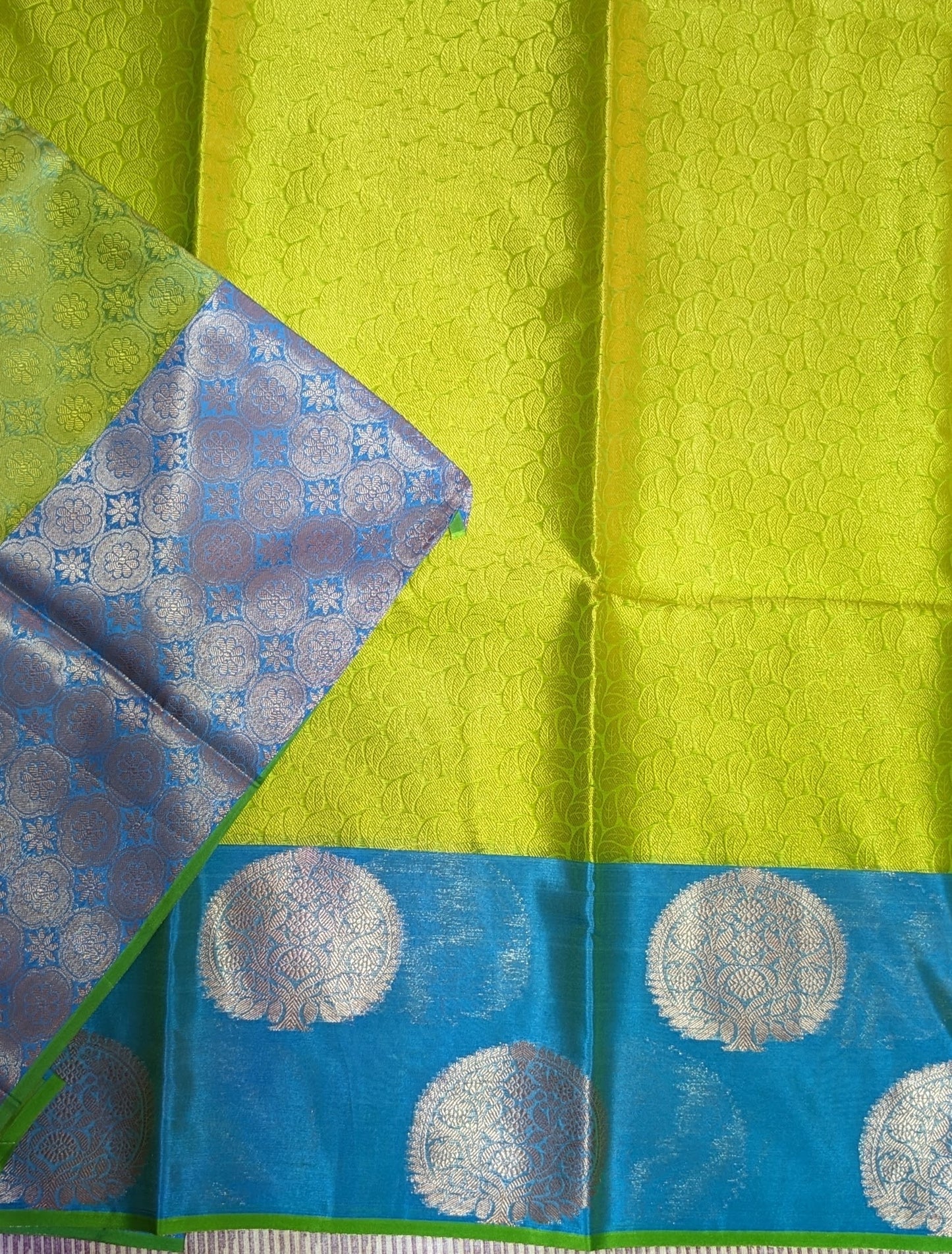 Kora Muslin Saree