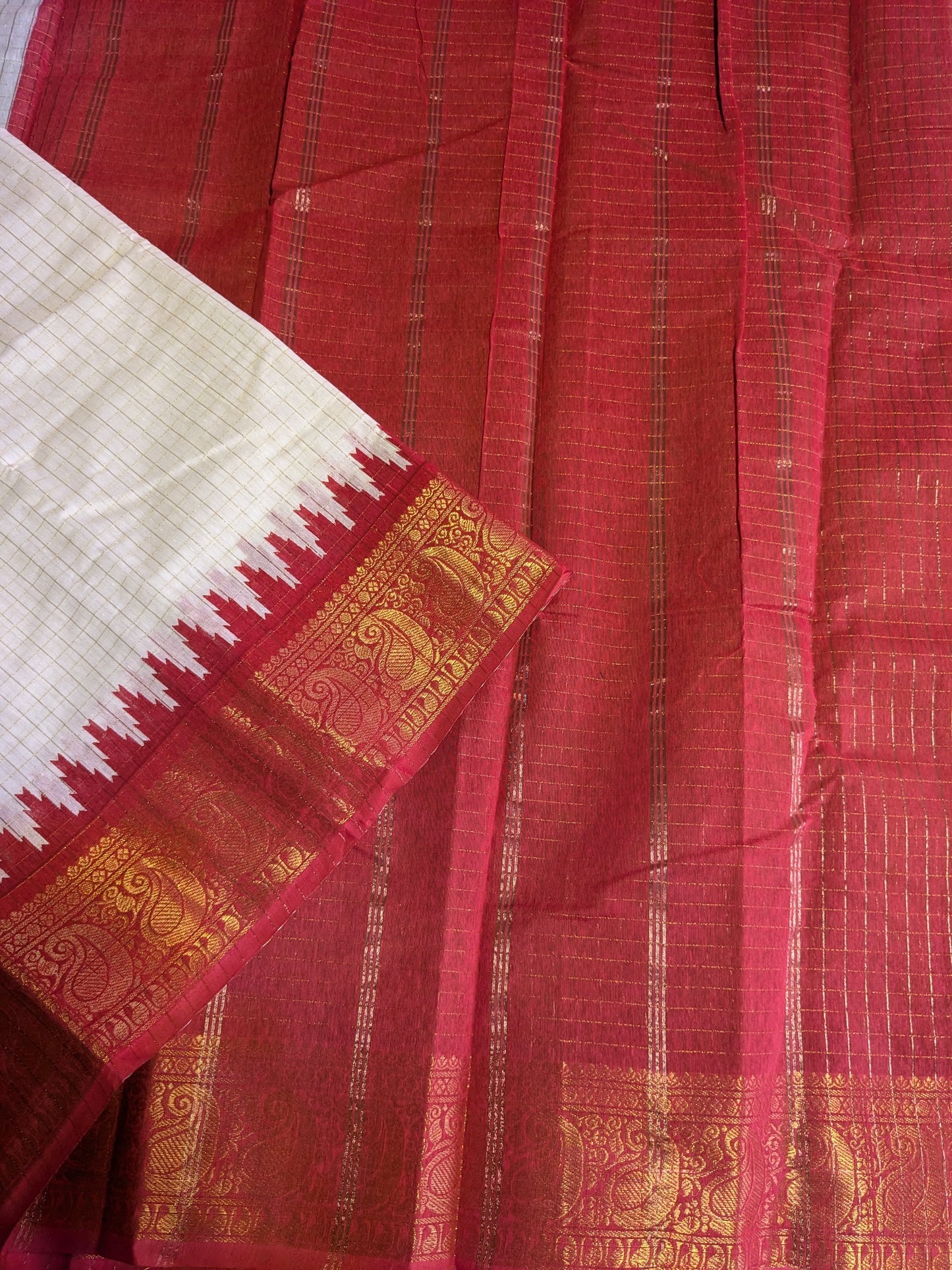 Exclusive Madurai Cotton Ganga Jamuna border with blouse