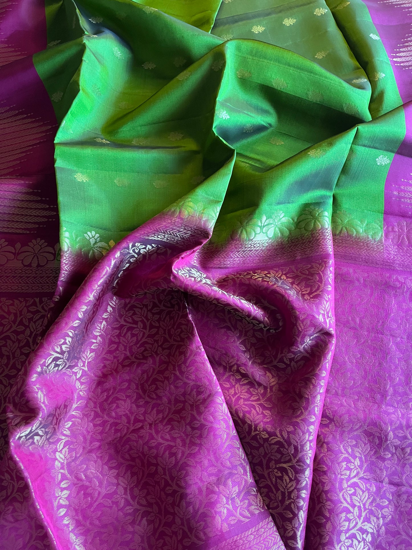 Pure silk latest design new arrival: Handloom Double Warp beautiful intricate design Saree