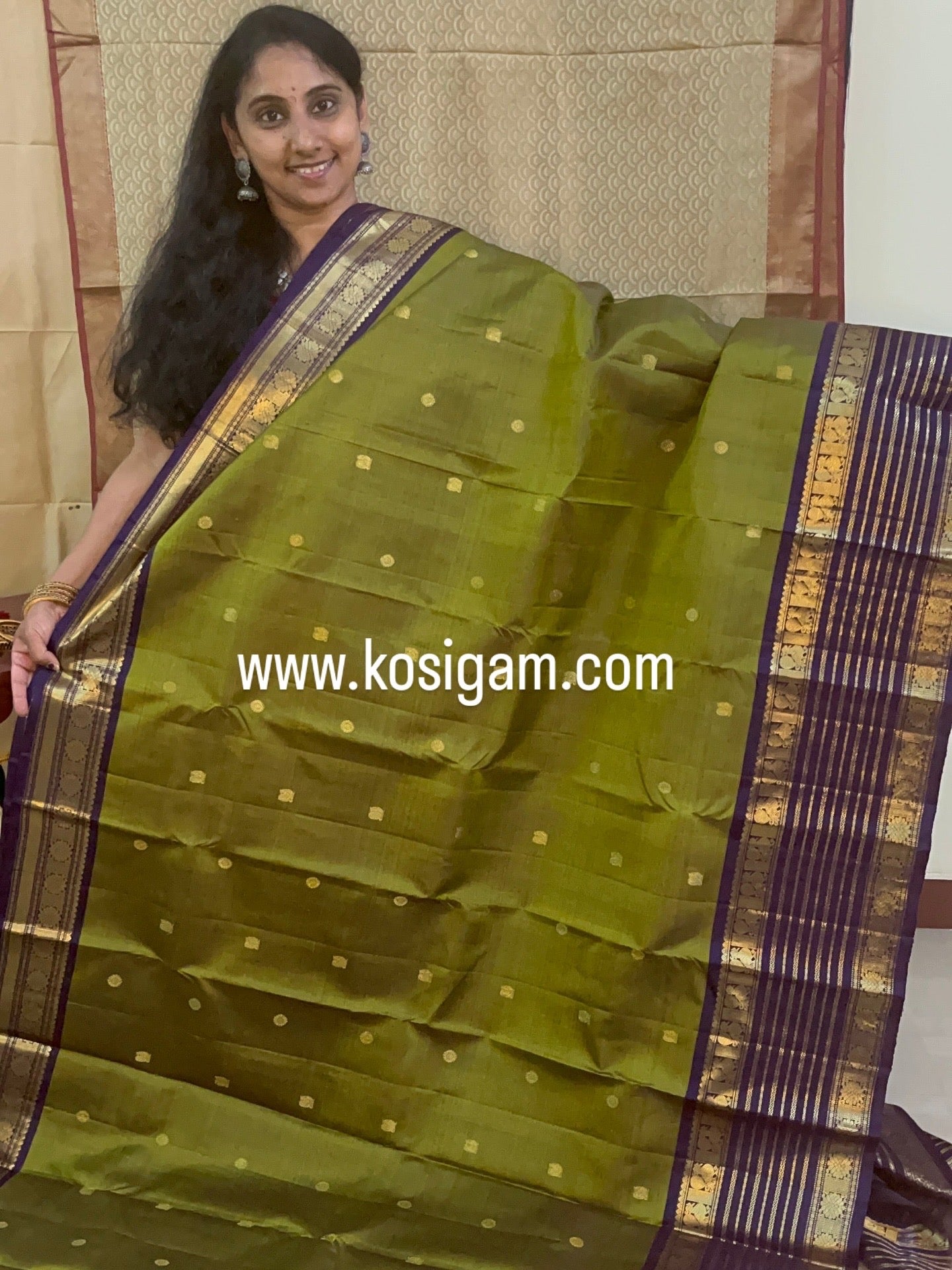 New arrival bridal & festival collection : Pure handloom Kanchipuram silk saree with retta border peacock design 2g gold