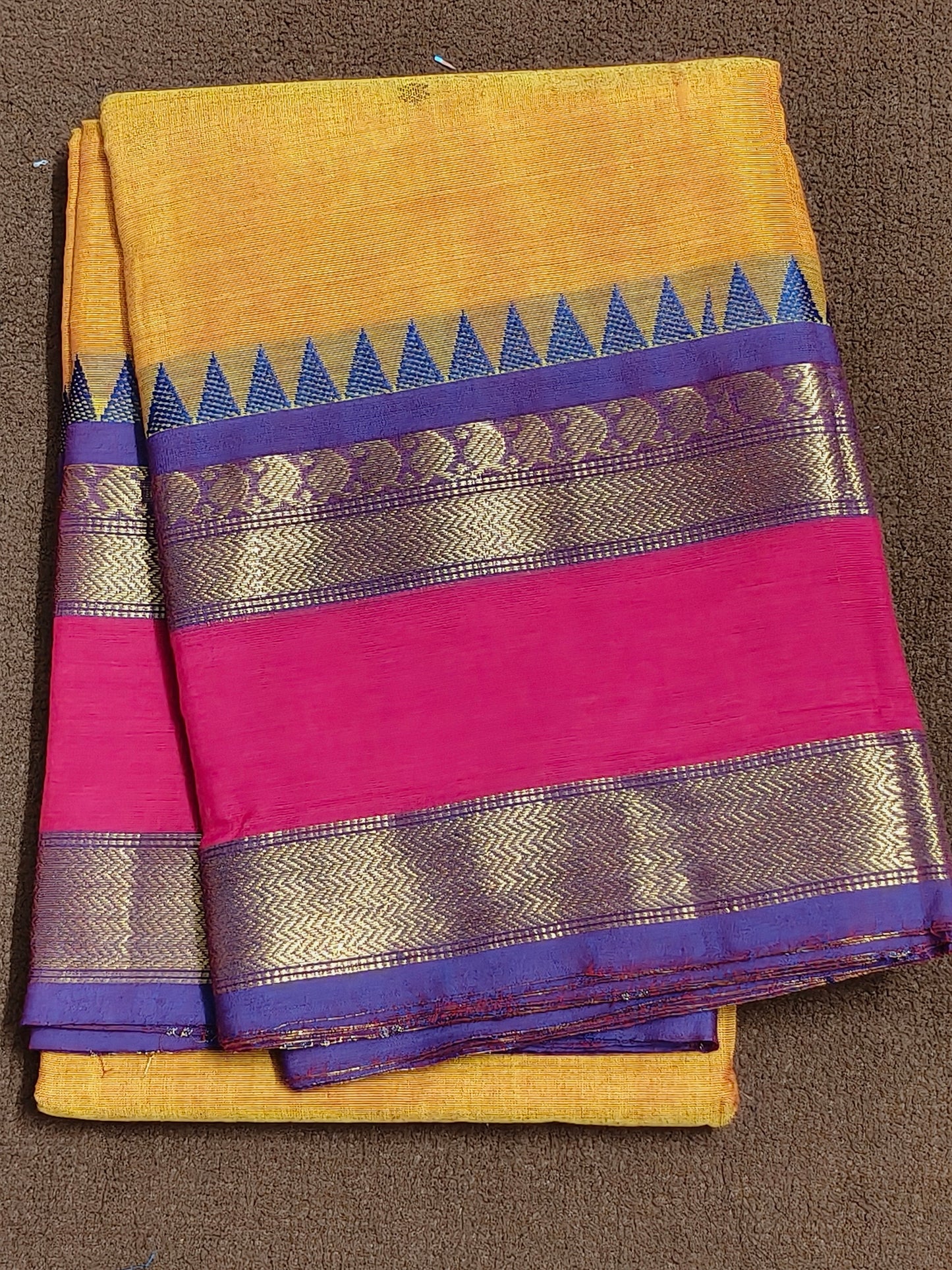 Pure handloom chettinadu kandangi saree without blouse : pretty temple kanchi border