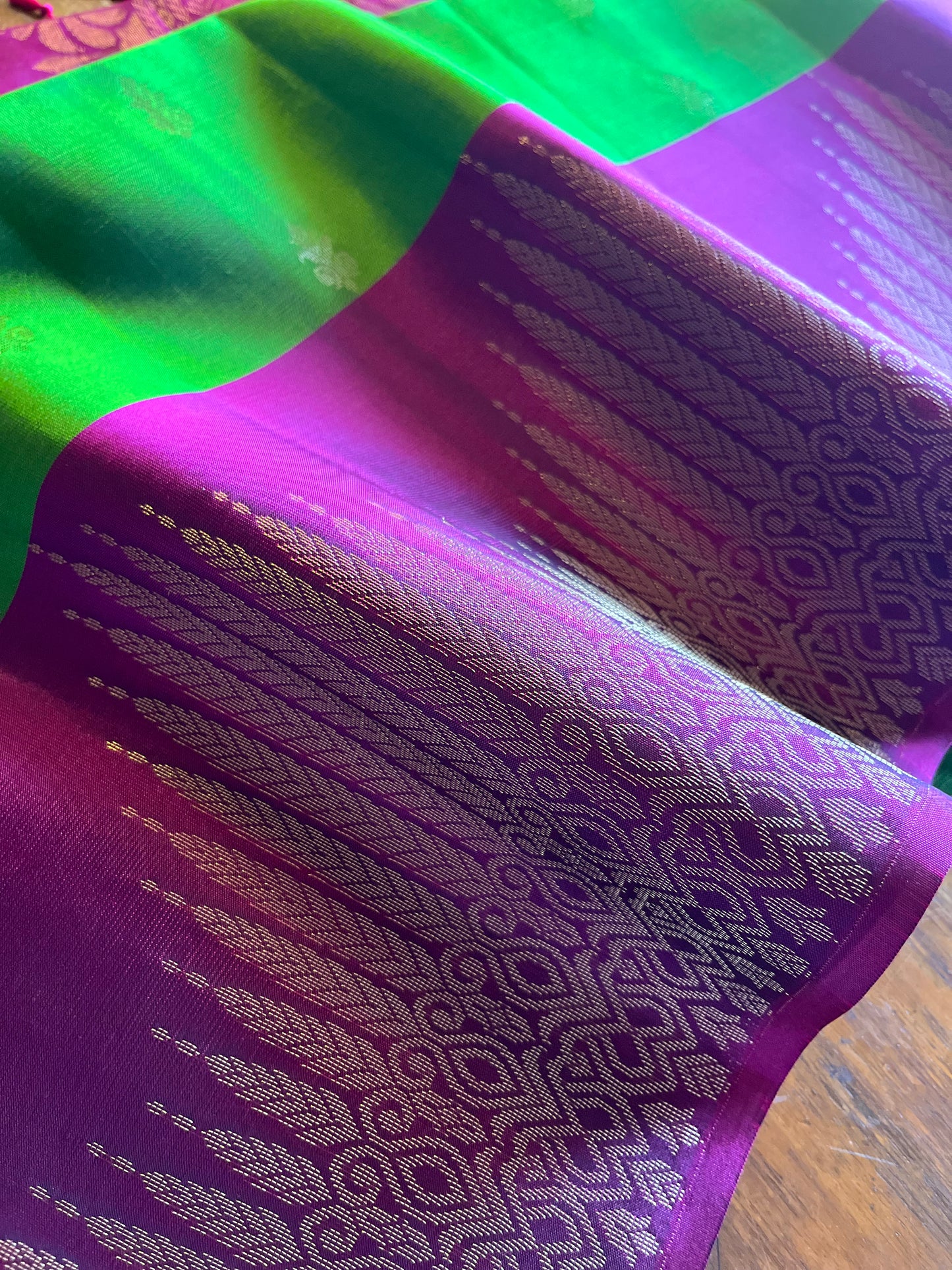 Pure silk latest design new arrival: Handloom Double Warp beautiful intricate design Saree