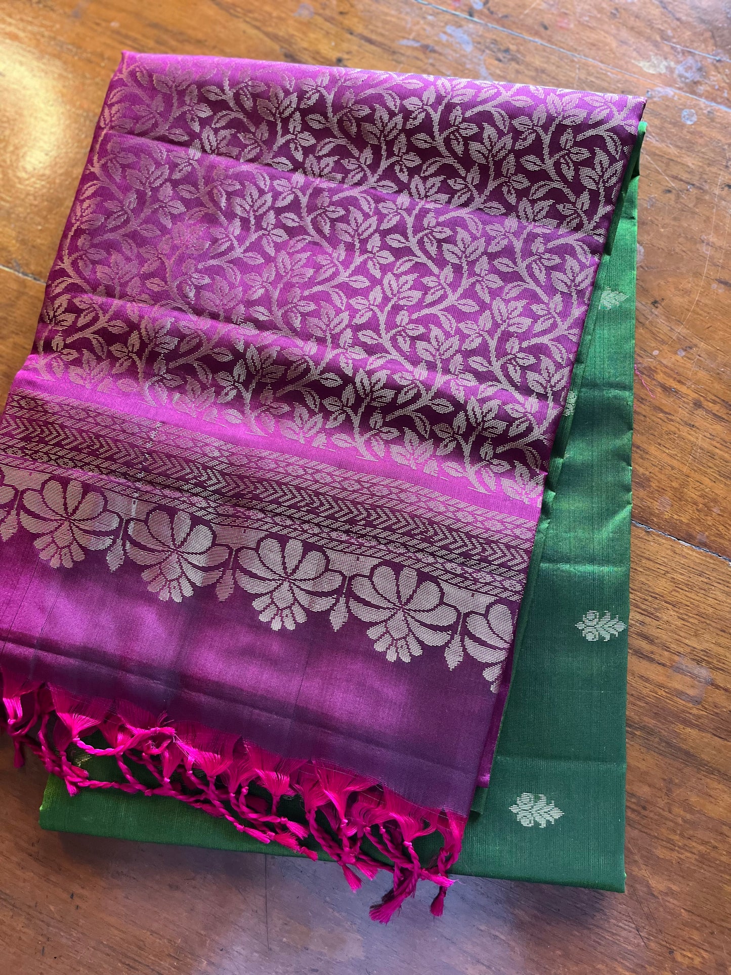 Pure silk latest design new arrival: Handloom Double Warp beautiful intricate design Saree