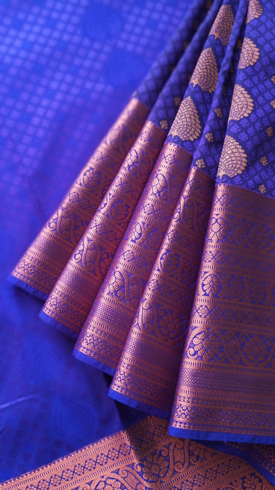 Beautiful cadbury purple skirt with copper zari leaf buttas : unstitched half Saree / paavadai sattai for children & teenagers