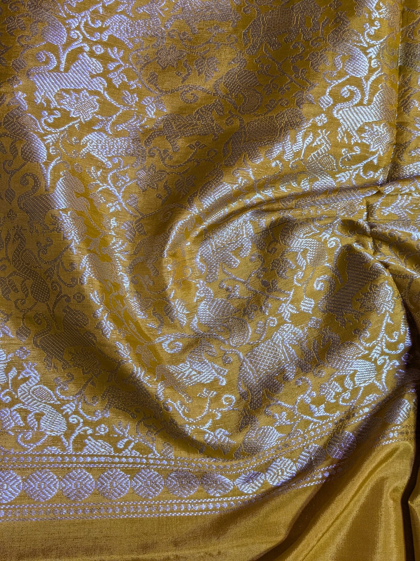 Brand New Vanasigaram Banana Silk Saree without blouse : Silver zari