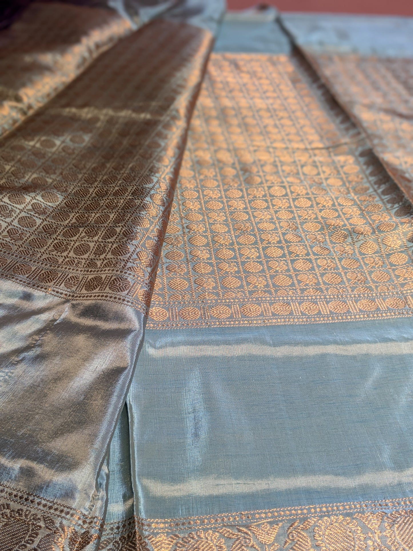 Brand New Vanasigaram Banana Silk Saree without blouse : Rose gold zari