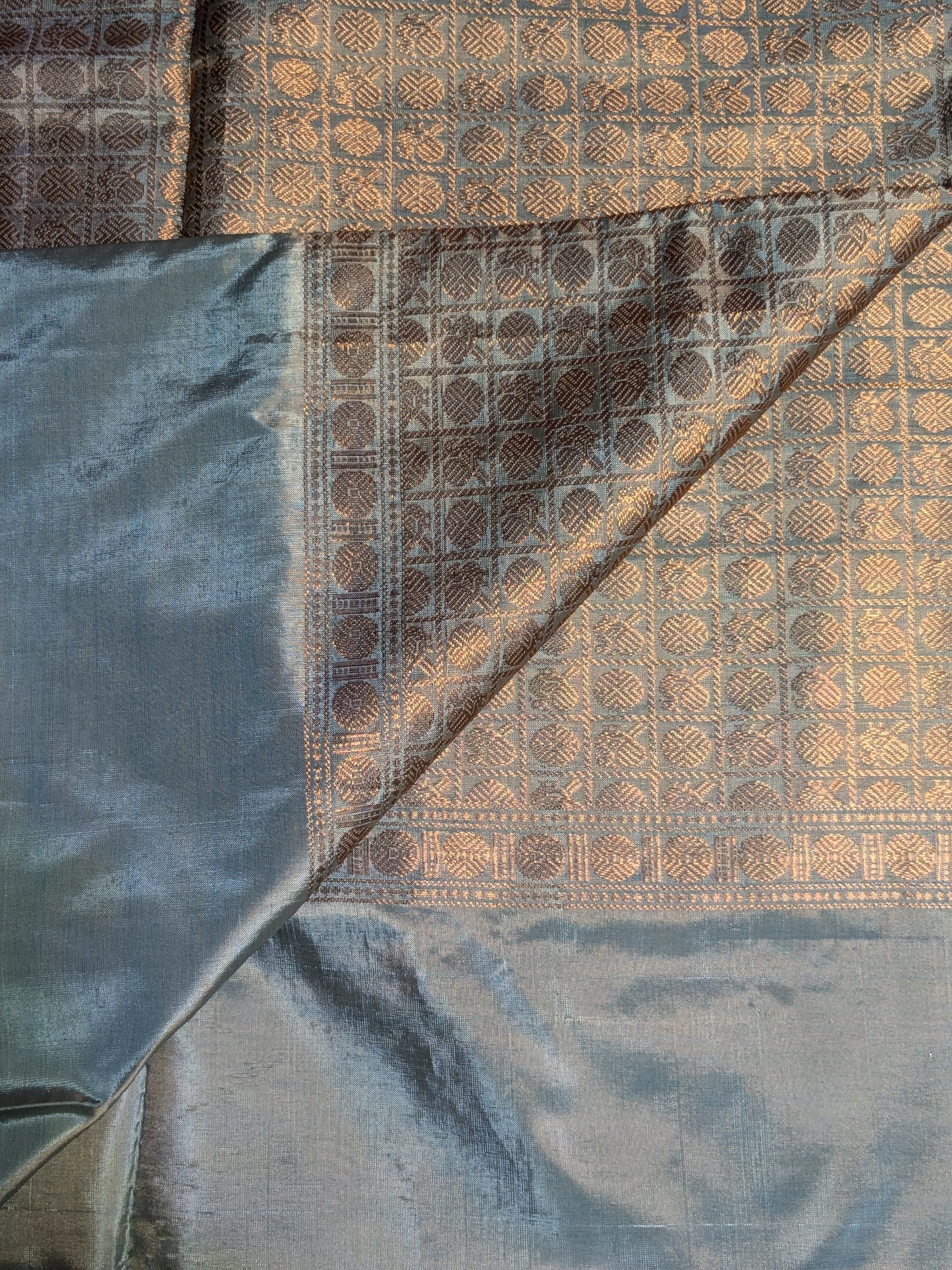 Brand New Vanasigaram Banana Silk Saree without blouse : Rose gold zari