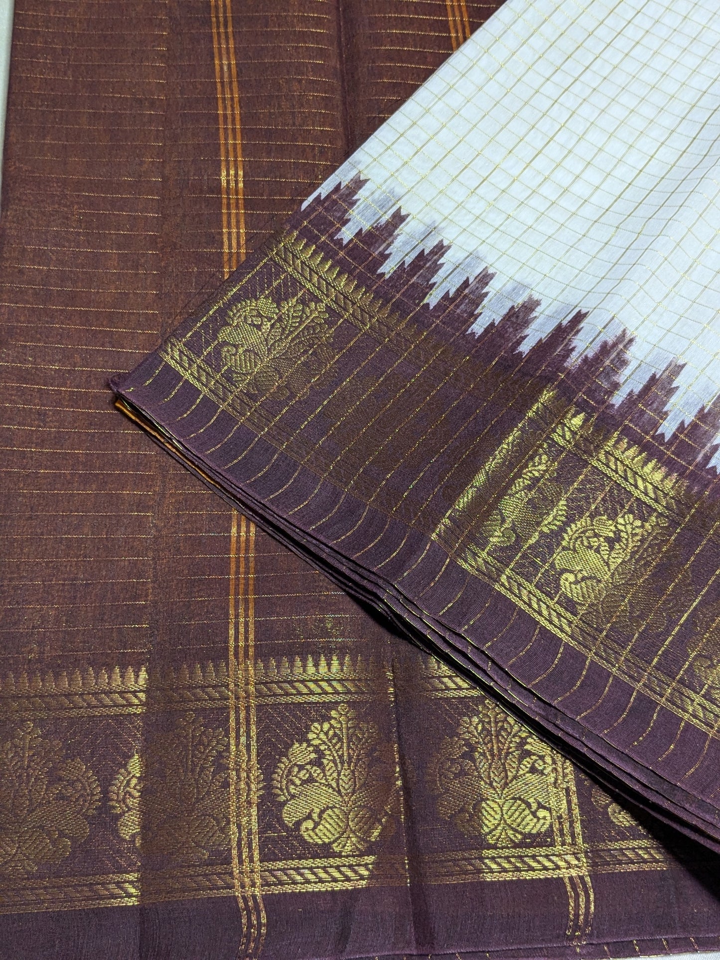 Exclusive Madurai Cotton Ganga Jamuna border with blouse