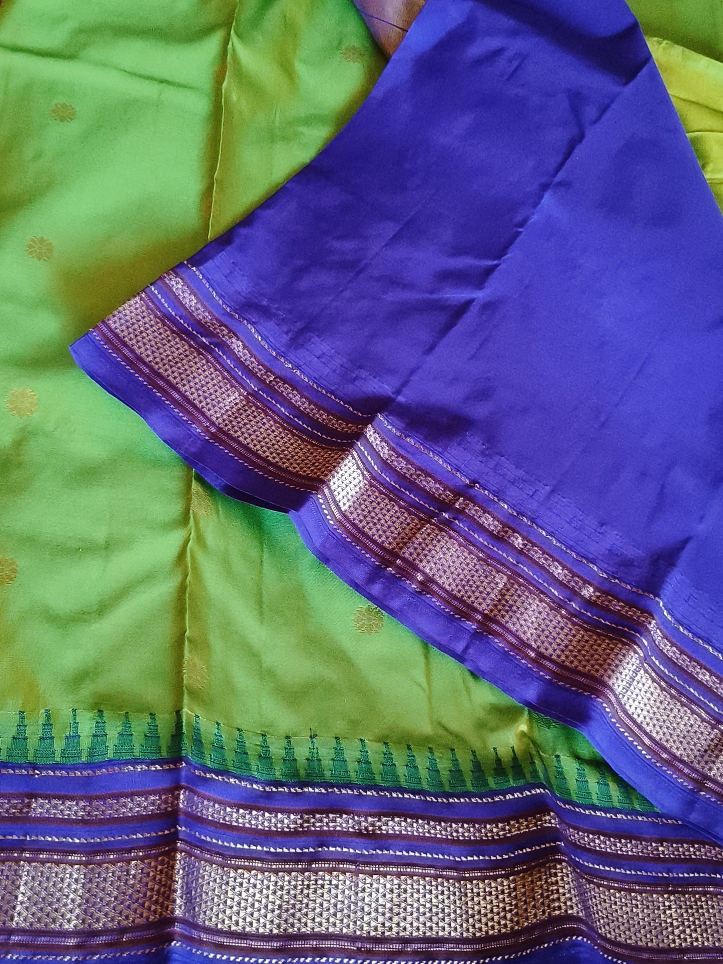 Pure handloom Kanchipuram silk saree