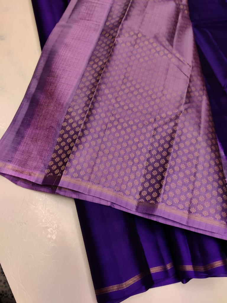 Pure Kanchipuram silk saree handwoven with unique collection