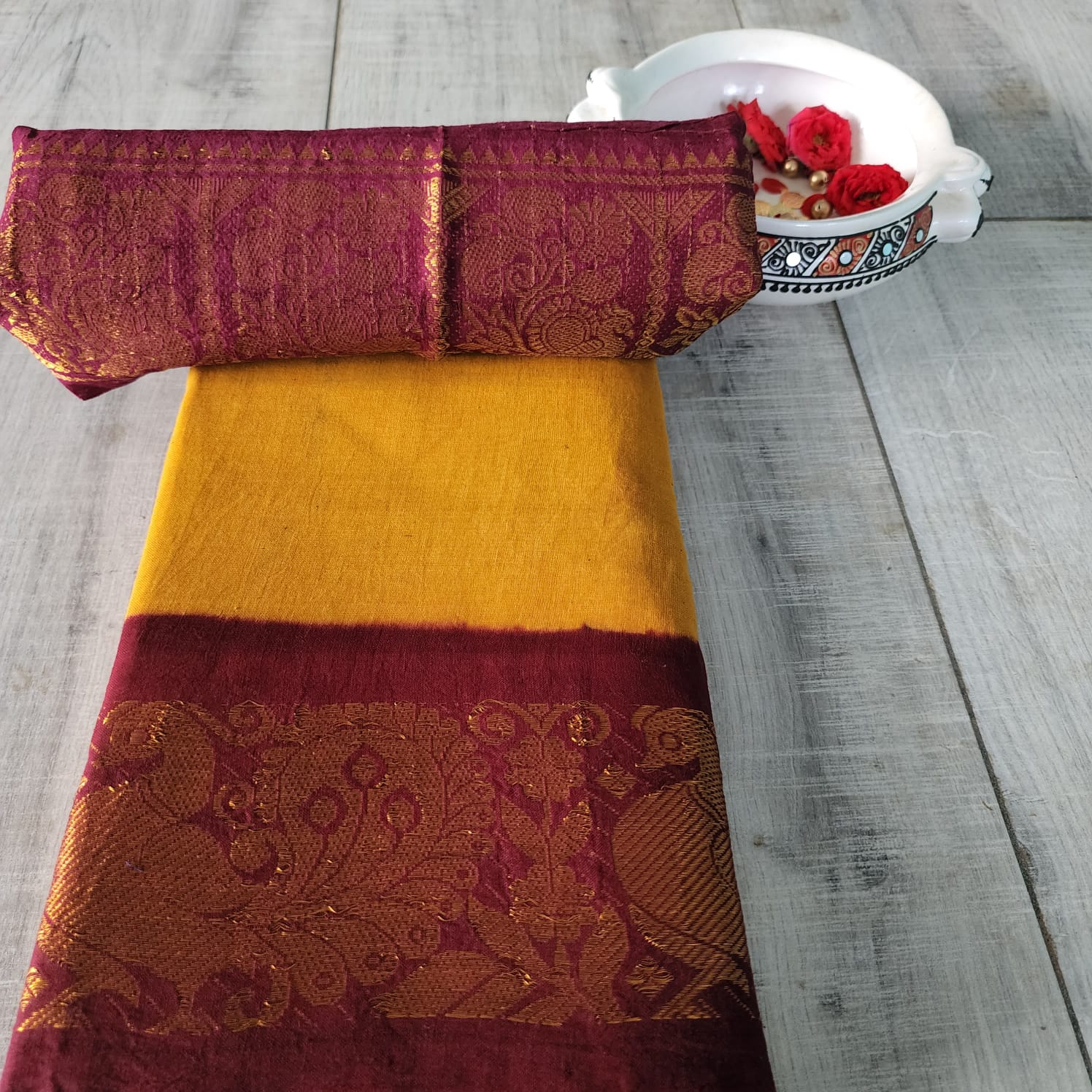 Silk Bazar Purple & Gold-Toned Silk Cotton Ready to Wear Sungudi Saree -  Absolutely Desi