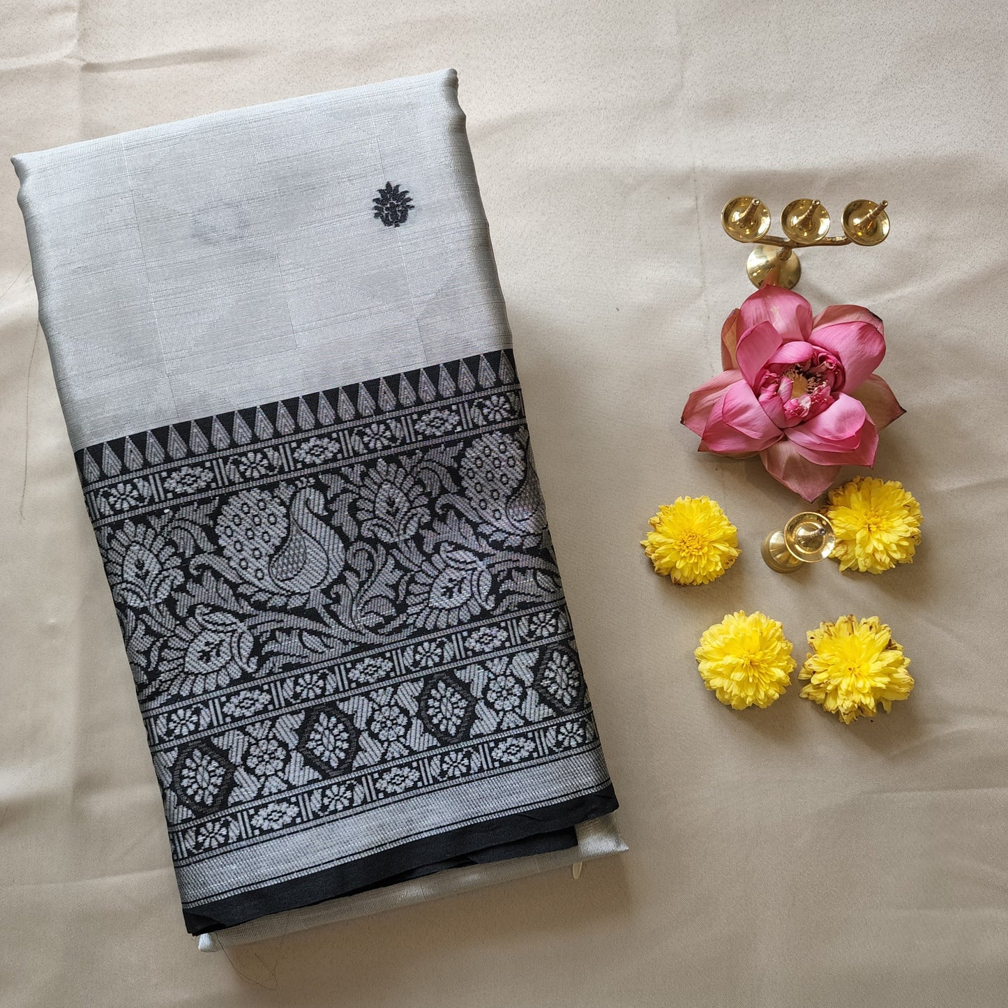 Royal Banarasi Tissue handloom Saree