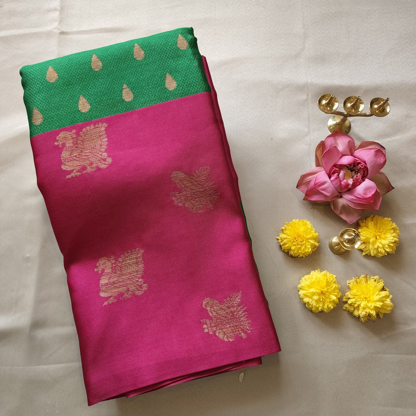 Royal Banarasi Tissue handloom Saree